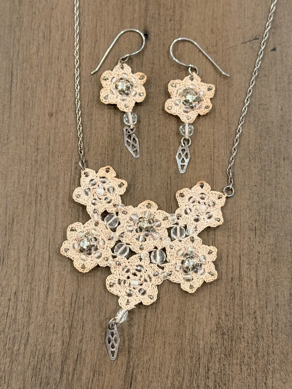 Delicate Cream Crochet Lace Floral Necklace & Earrings Set Vintage Style #